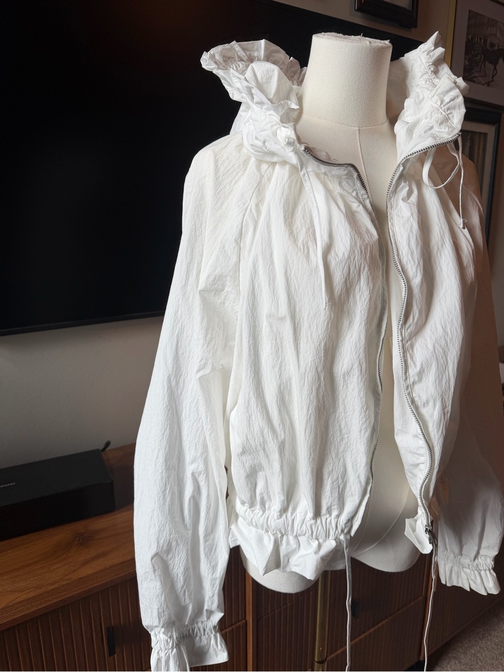 ZARA RUFFLED ZIP UP JACKET - Picture 3 of 4